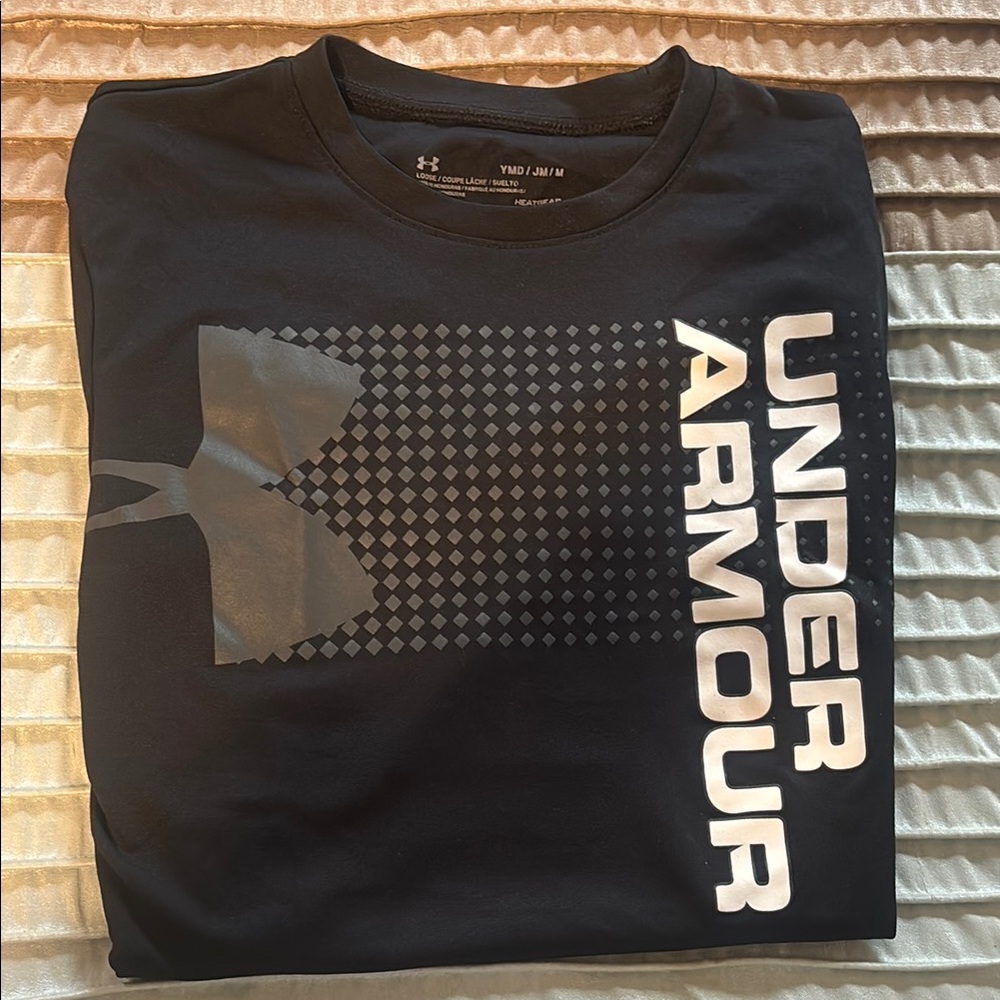 Under Armour Black Short Sleeve Tee